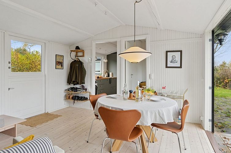 Vakantiehuis "Gun" - 300m to the fjord