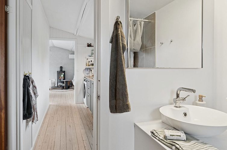 Vakantiehuis "Gun" - 300m to the fjord