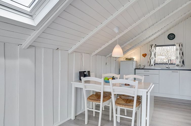 Vakantiehuis "Roderich" - 400m from the sea