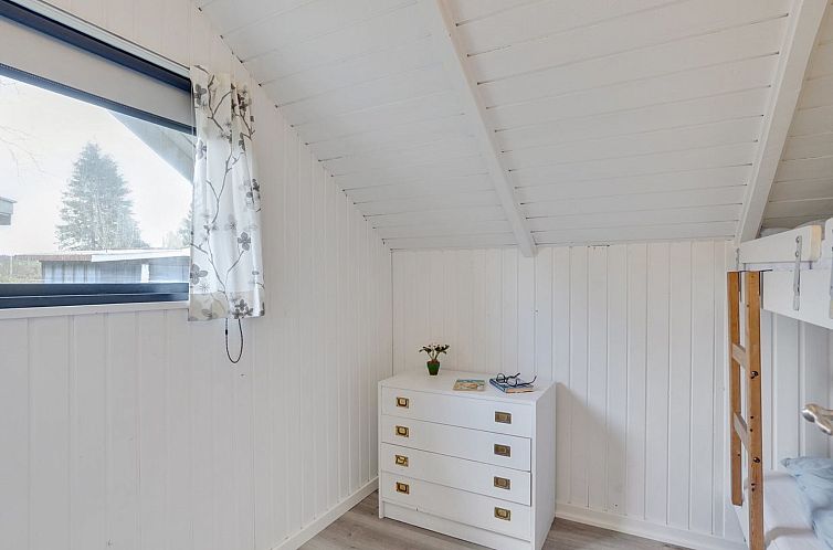 Vakantiehuis "Roderich" - 400m from the sea