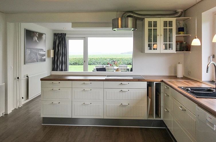 Vakantiehuis "Spase" - 250m to the fjord