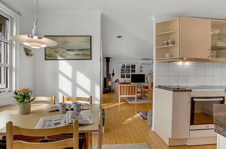 Vakantiehuis "Andrine" - 100m from the sea