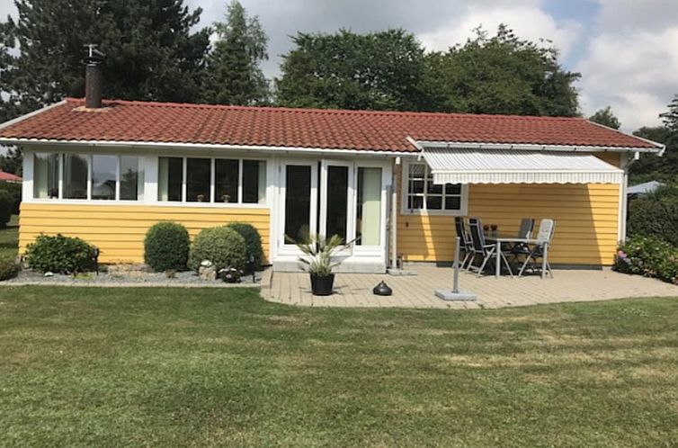 Vakantiehuis "Andrine" - 100m from the sea