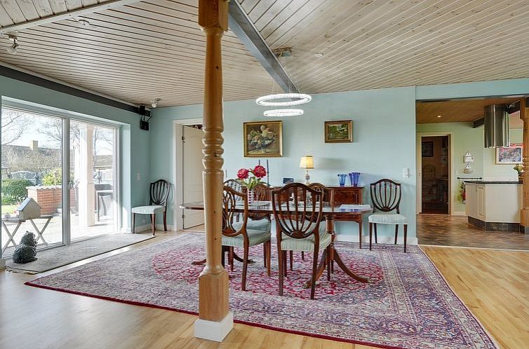 Vakantiehuis "Delina" - 200m from the sea