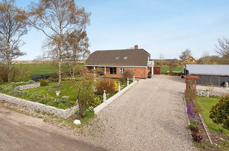 Vakantiehuis "Delina" - 200m from the sea