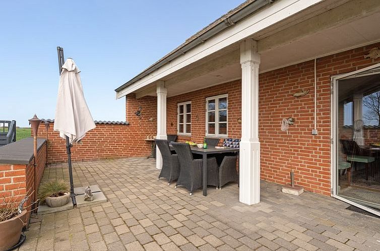 Vakantiehuis "Delina" - 200m from the sea