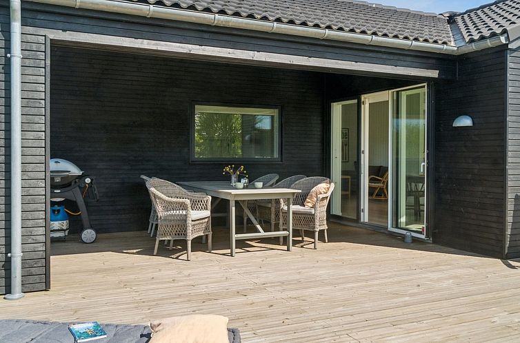 Vakantiehuis "Gregor" - 300m from the sea