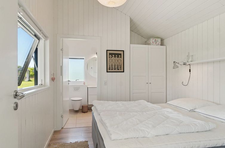 Vakantiehuis "Gregor" - 300m from the sea