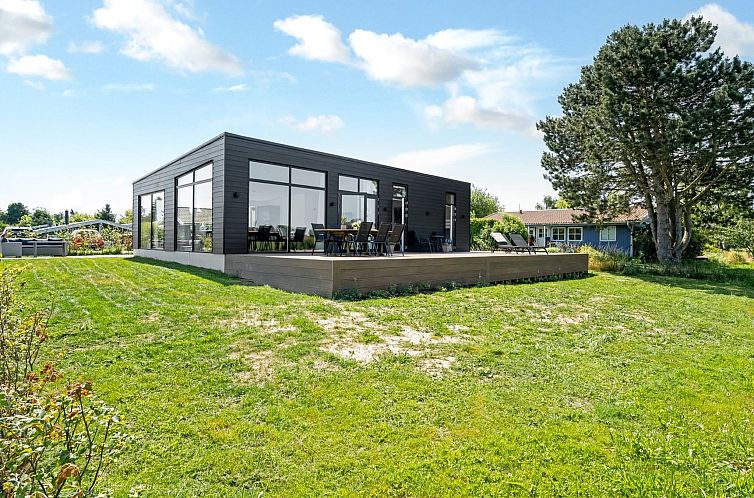 Vakantiehuis "Milena" - 1.5km from the sea