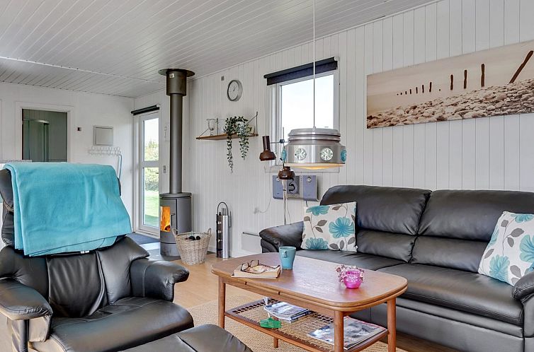 Vakantiehuis "Ilene" - 1km from the sea