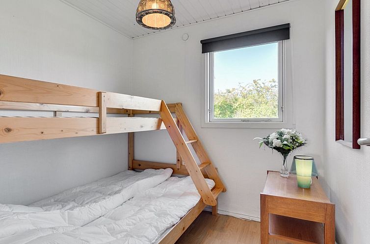 Vakantiehuis "Ilene" - 1km from the sea