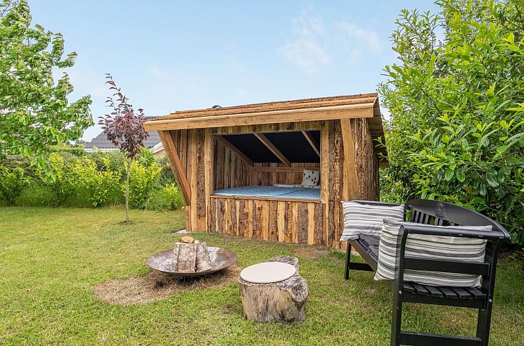 Vakantiehuis "Evangelia" - 1.2km from the sea