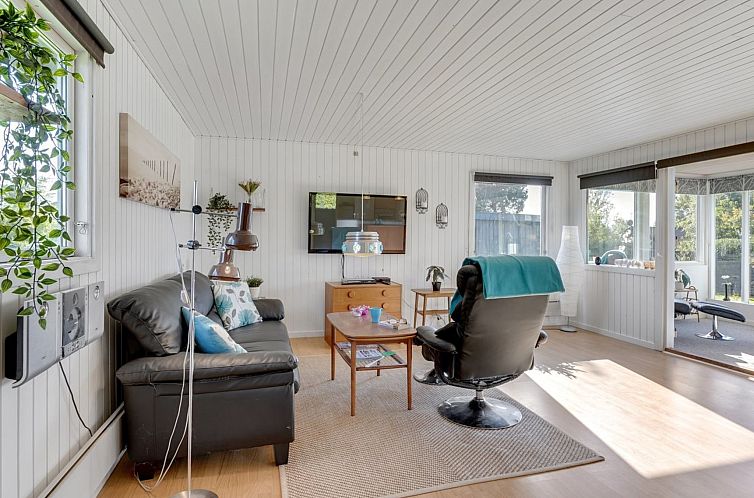 Vakantiehuis "Ilene" - 1km from the sea