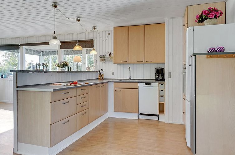 Vakantiehuis "Ilene" - 1km from the sea