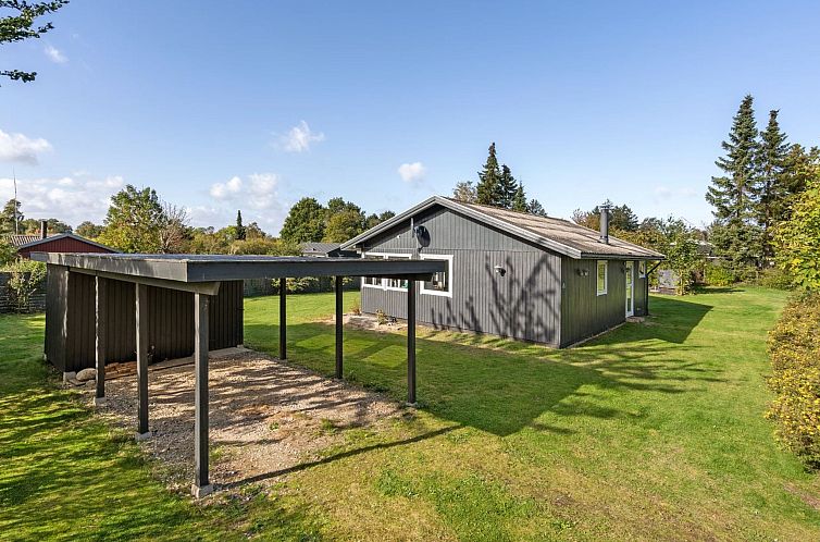 Vakantiehuis "Ilene" - 1km from the sea