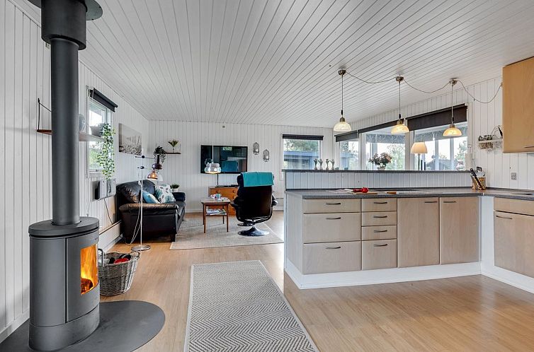 Vakantiehuis "Ilene" - 1km from the sea