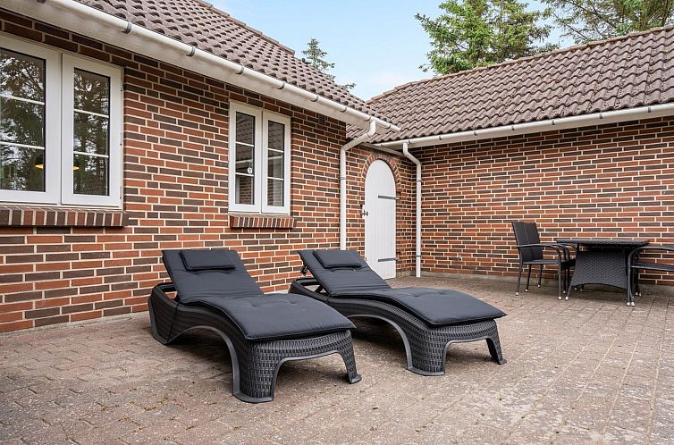 Vakantiehuis "Hjalmsvider" - 1km from the sea