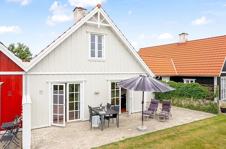 Vakantiehuis "Bratko" - 800m from the sea