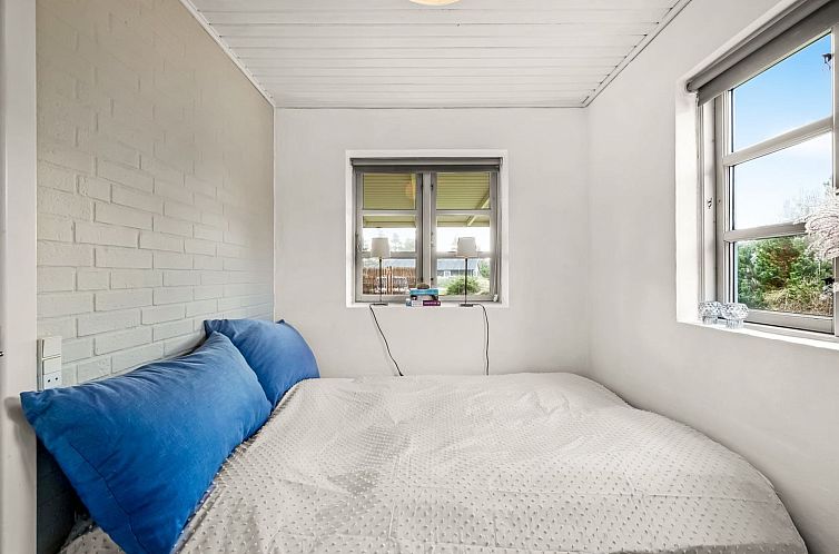 Vakantiehuis "Agni" - 800m from the sea