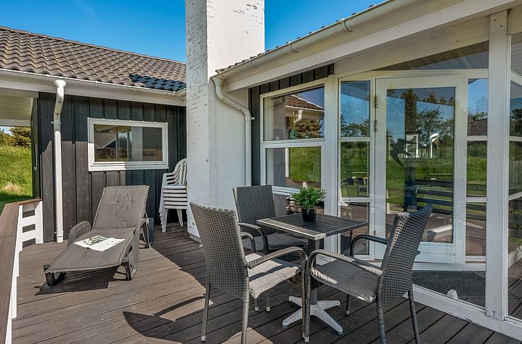 Vakantiehuis "Domna" - 800m from the sea