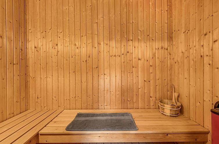 Vakantiehuis "Folkmar" - 800m from the sea