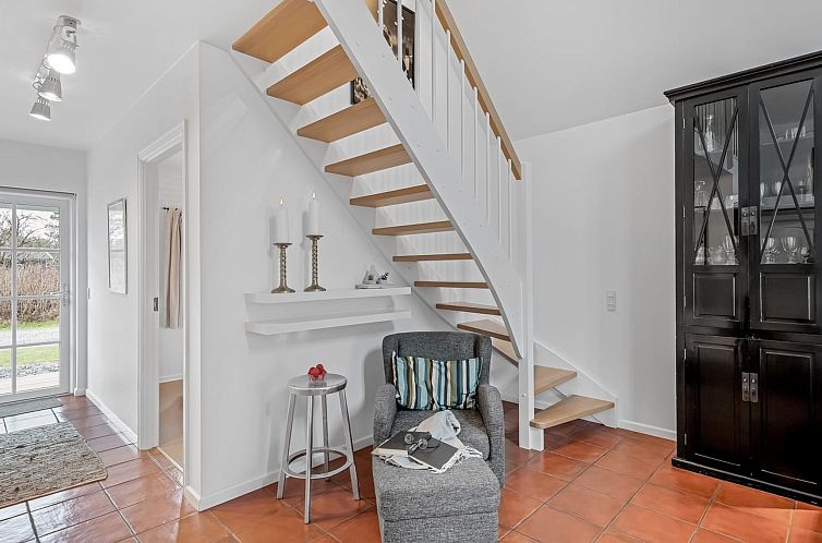 Vakantiehuis "Folkmar" - 800m from the sea