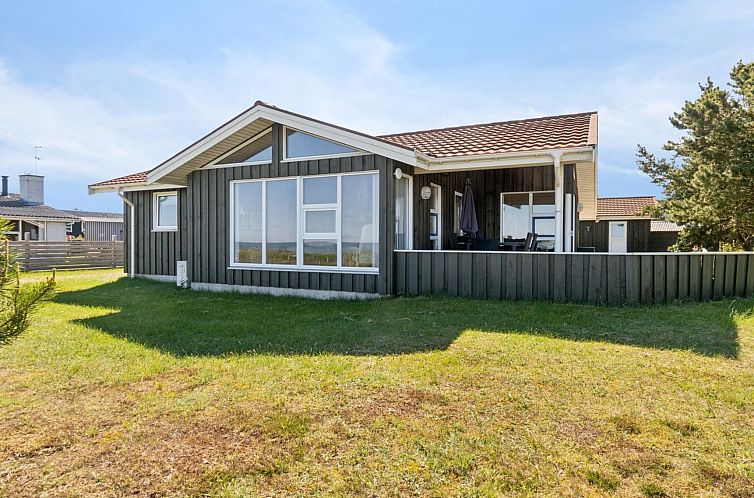 Vakantiehuis "Suometar" - 90m from the sea