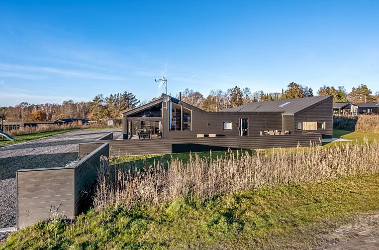 Vakantiehuis "Hana" - 800m from the sea