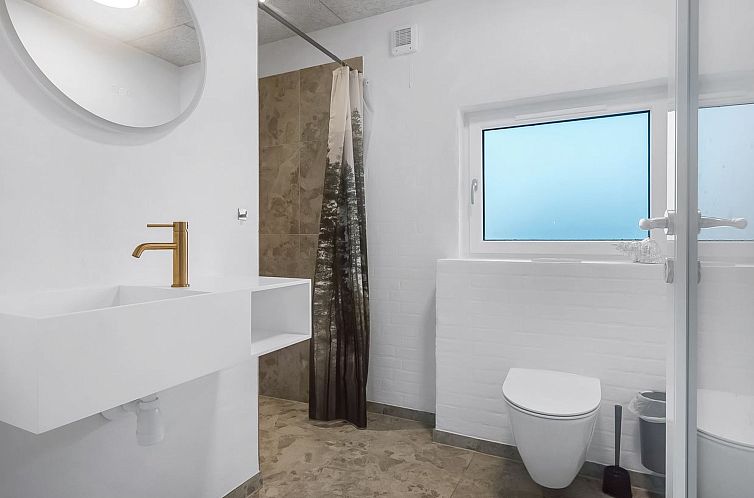 Vakantiehuis "Hana" - 800m from the sea