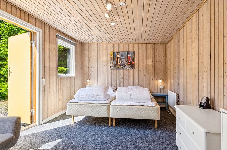 Vakantiehuis "Senija" - 6.5km from the sea