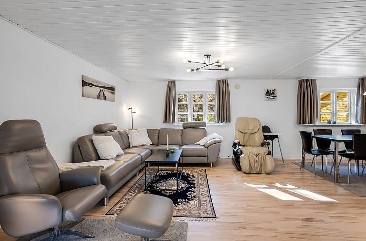 Vakantiehuis "Senija" - 6.5km from the sea