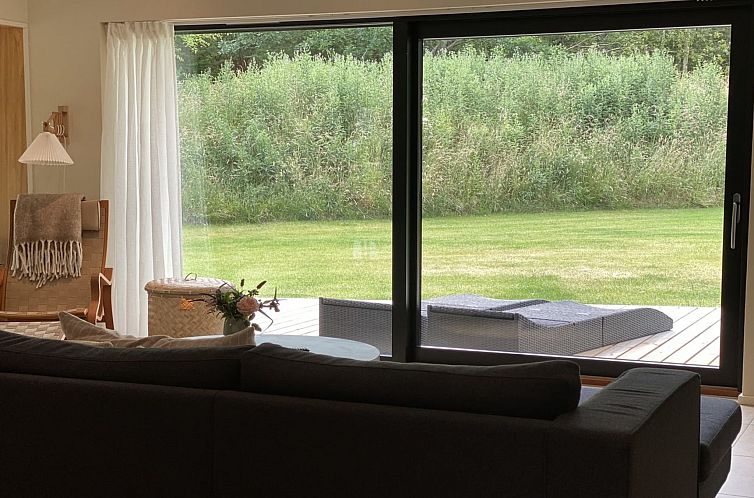 Vakantiehuis "Karlene" - 300m from the sea