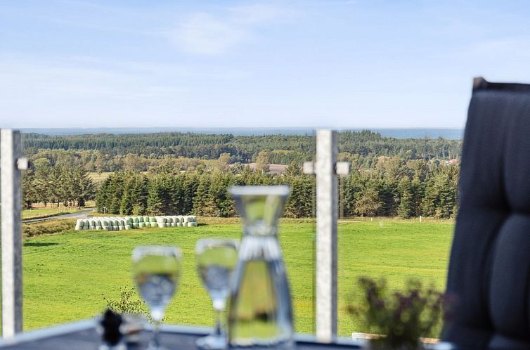 Vakantiehuis "Ann" - 1.3km from the sea