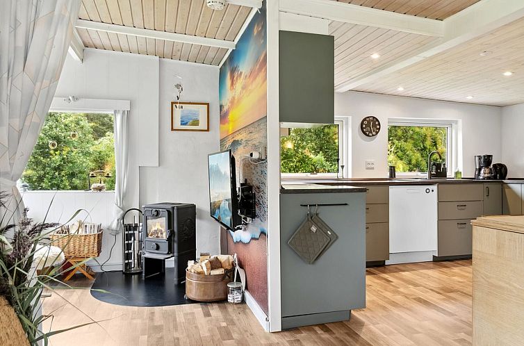 Vakantiehuis "Aslak" - 600m from the sea