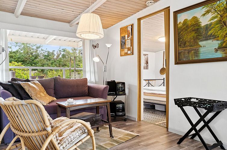 Vakantiehuis "Aslak" - 600m from the sea