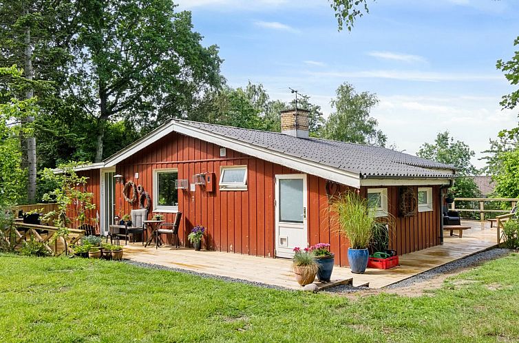 Vakantiehuis "Reika" - 1km from the sea