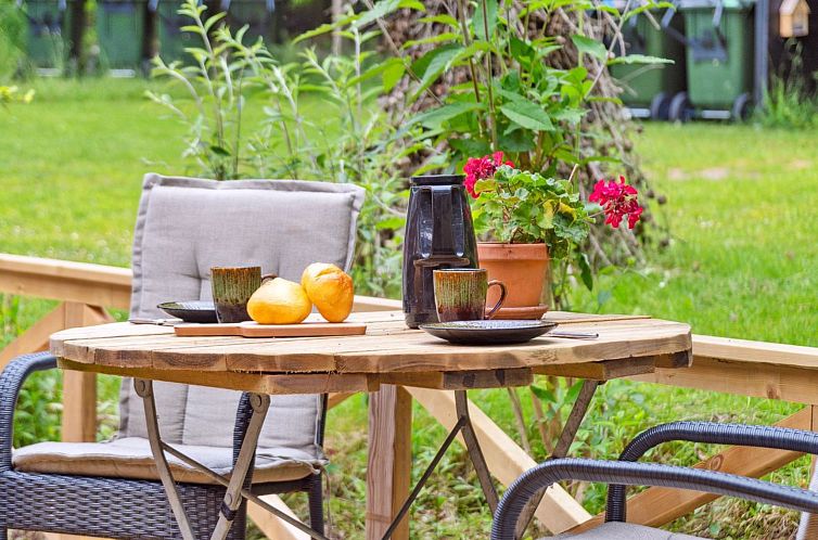 Vakantiehuis "Reika" - 1km from the sea