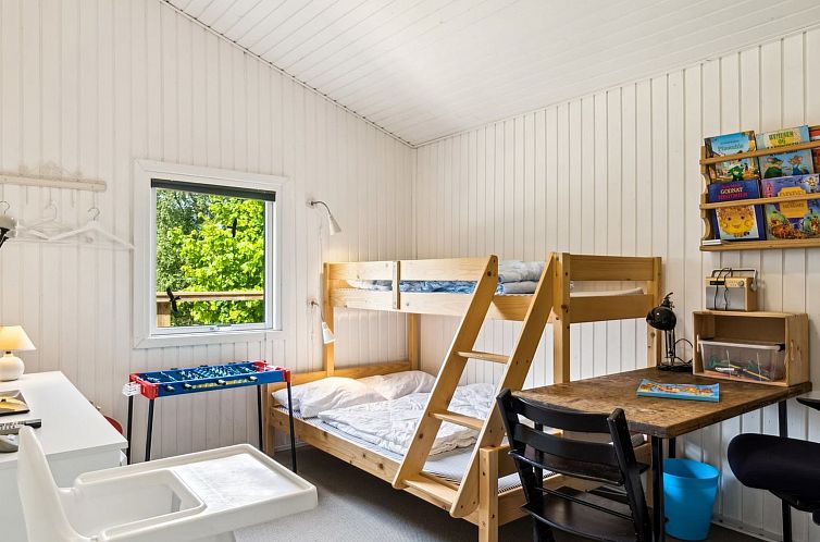 Vakantiehuis "Reika" - 1km from the sea