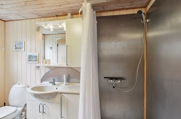 Vakantiehuis "Iris" - 300m from the sea