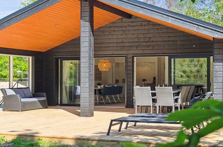 Vakantiehuis "Nicolas" - 500m from the sea