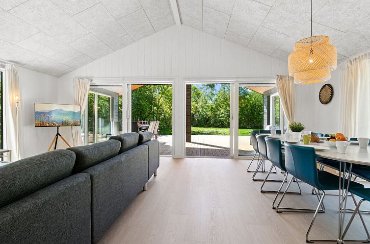 Vakantiehuis "Nicolas" - 500m from the sea