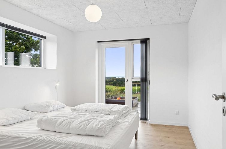 Vakantiehuis "Ann" - 1.3km from the sea