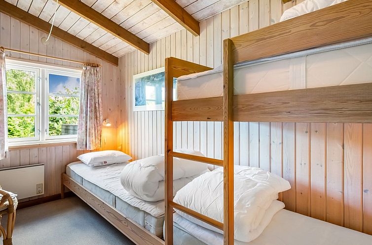 Vakantiehuis "Jarno" - 150m from the sea