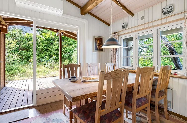 Vakantiehuis "Jarno" - 150m from the sea