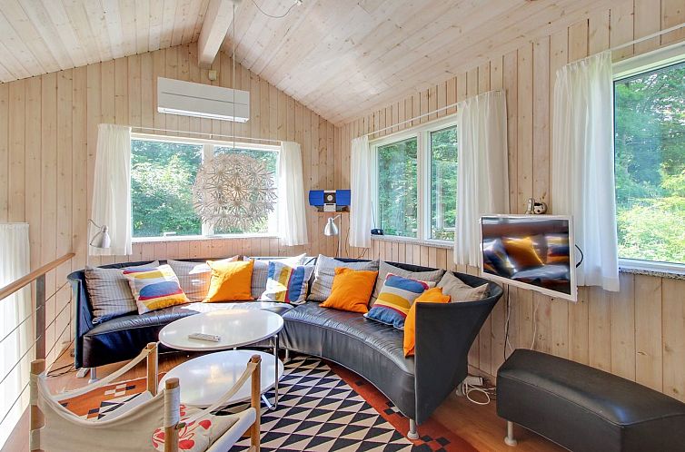 Vakantiehuis "Ernestina" - 500m from the sea