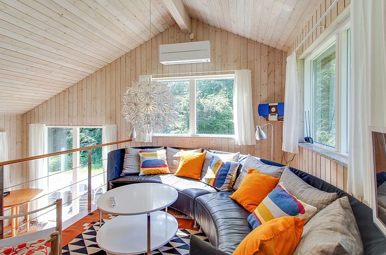 Vakantiehuis "Ernestina" - 500m from the sea