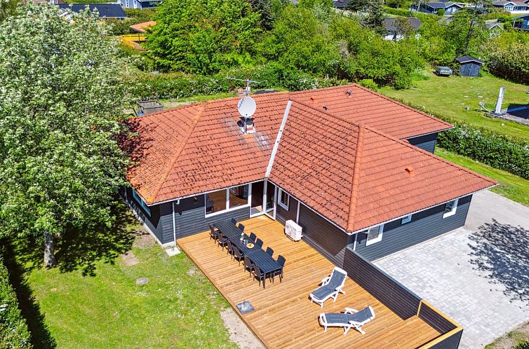 Vakantiehuis "Eunice" - 850m from the sea