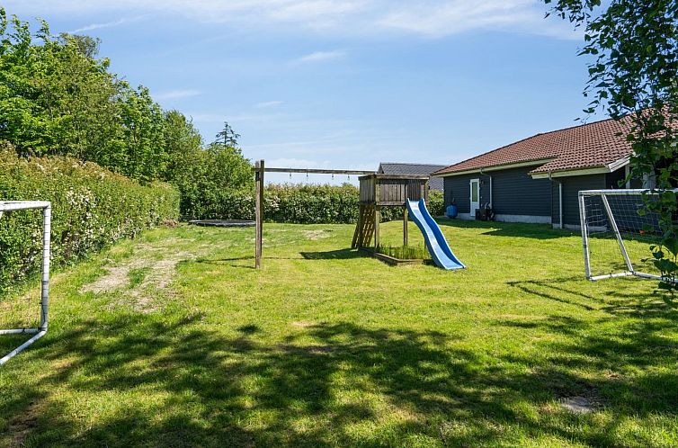 Vakantiehuis "Eunice" - 850m from the sea