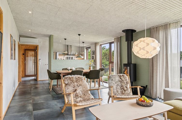 Vakantiehuis "Eunice" - 850m from the sea