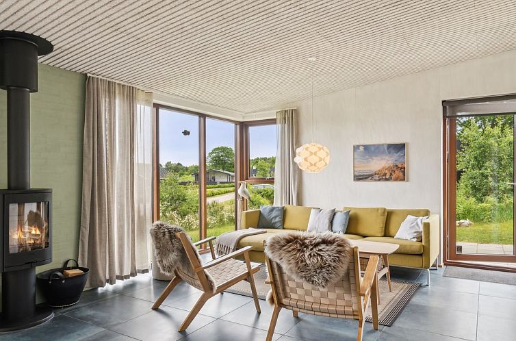 Vakantiehuis "Eunice" - 850m from the sea
